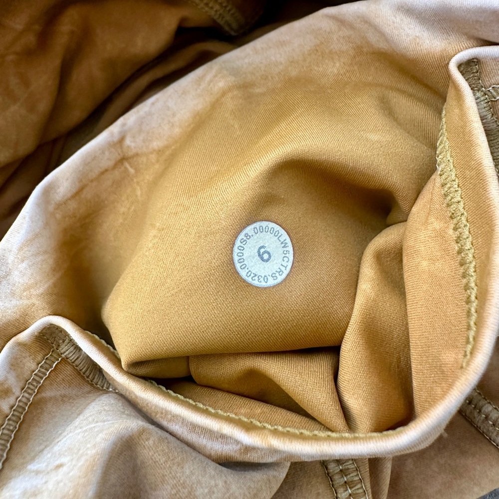 Lululemon Women’s Fast and Free 7/8 Ice Dye - Picture 8 of 8